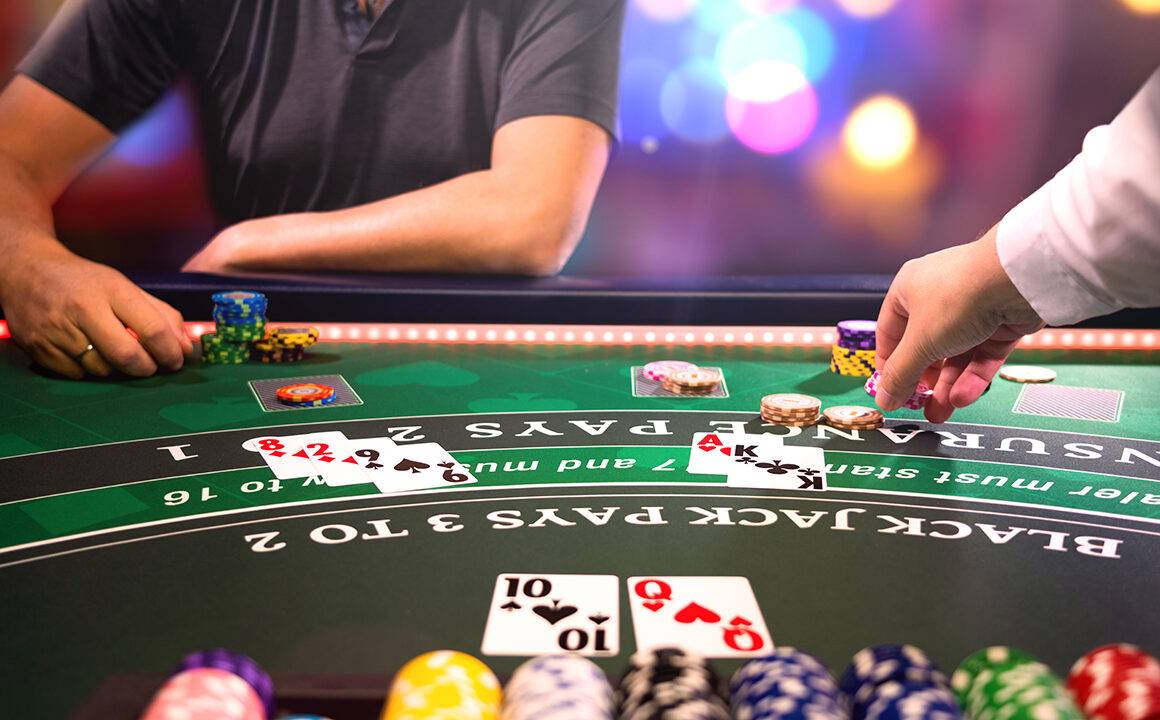 casino-games-strategies-man-playing-black-jack