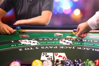casino-games-strategies-man-playing-black-jack