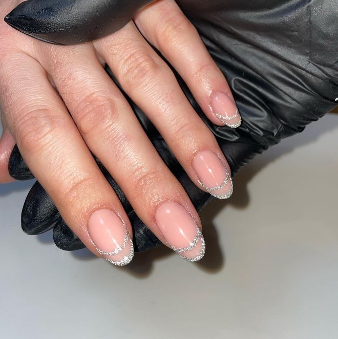 Double French Manicure Designs Will Give You The Y2K’s Vibes