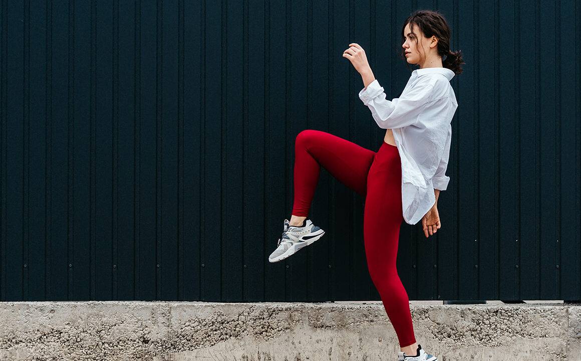 how-to-wear-colored-leggings