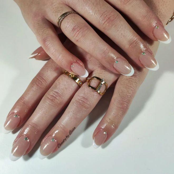 Recreate These White French Manicure Designs To Break Into The Trendy Year