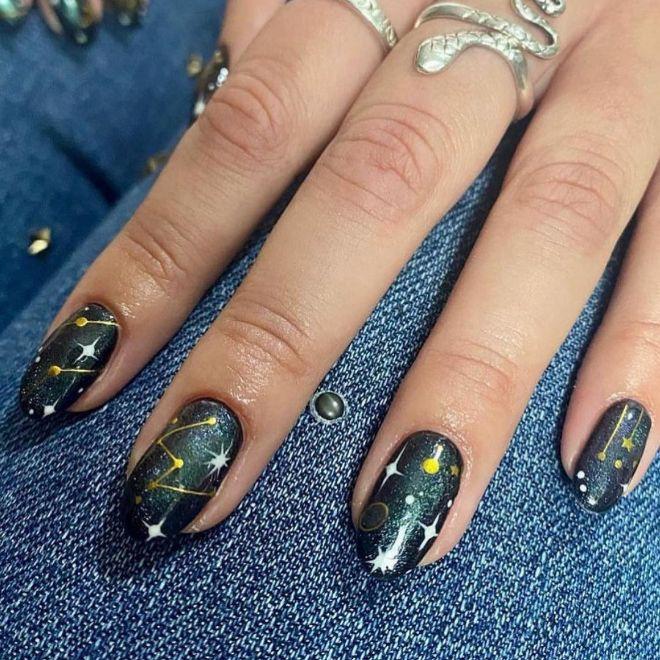 Galaxy Nails Are Back And Better Than We Remember
