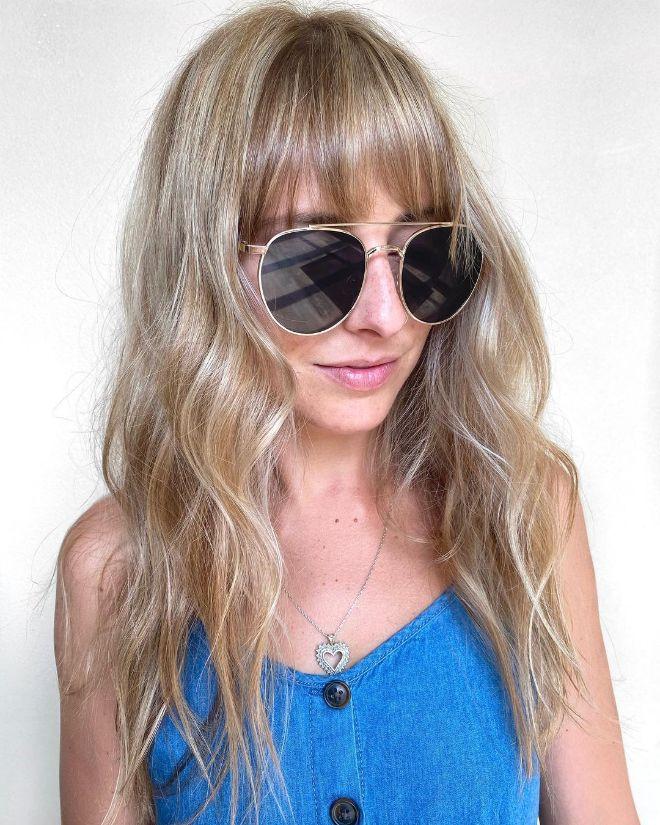 Let’s Talk About Smudged Roots All You Need to Know About this New Hair Trend