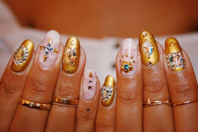 Embrace the Baroque Nails for Maximalist Style
