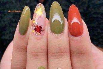 7 Amazing Thanksgiving Nail Ideas You’ll Adore