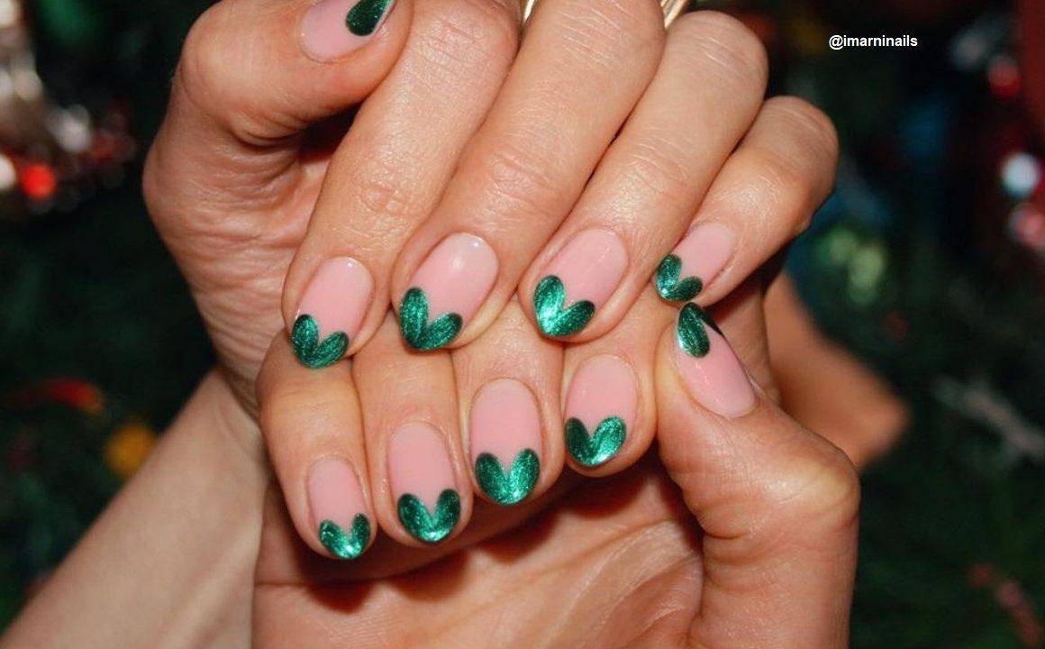 7 Winter-Perfect Dark Green Nail Polish Ideas You Must Try