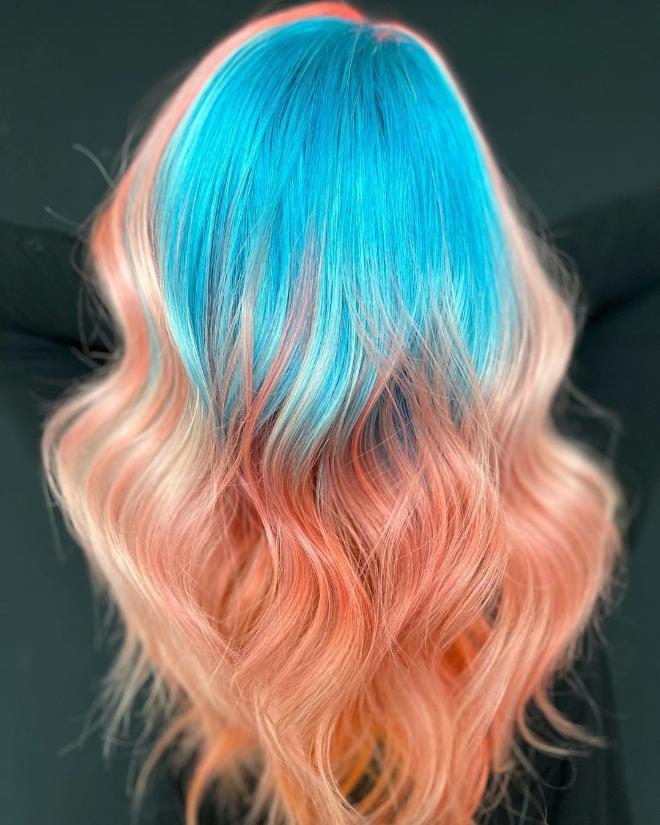 Apricot Crush Hair? Yes, Please! We are Here for This Peachy Hair Look