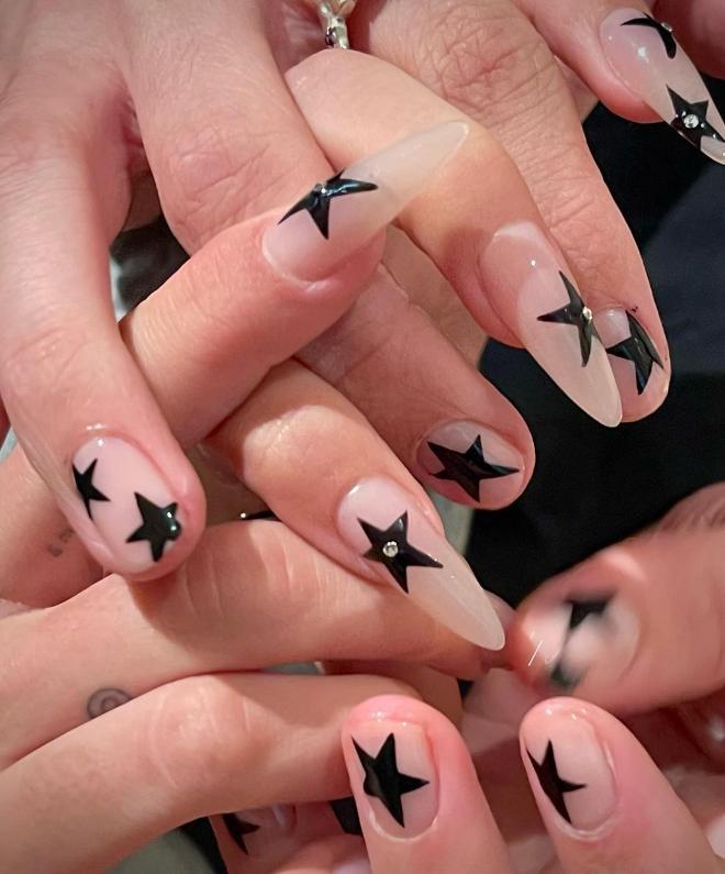7 Black Nail Designs You’ll Want to Flaunt All Winter Long