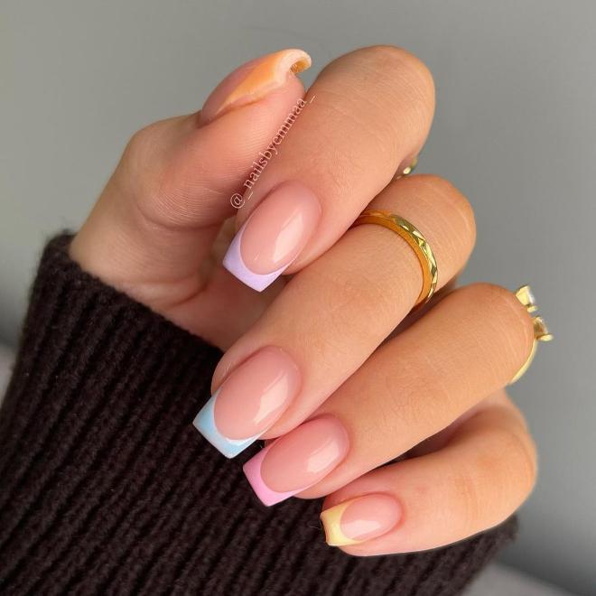 Hop Onto These French Manicure Ideas For Your New Seasonal Manicure