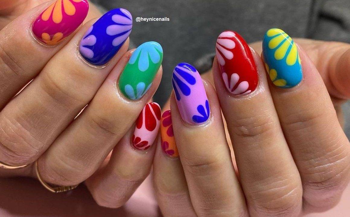 May Nail Ideas to Give Your Nails a Classy Look